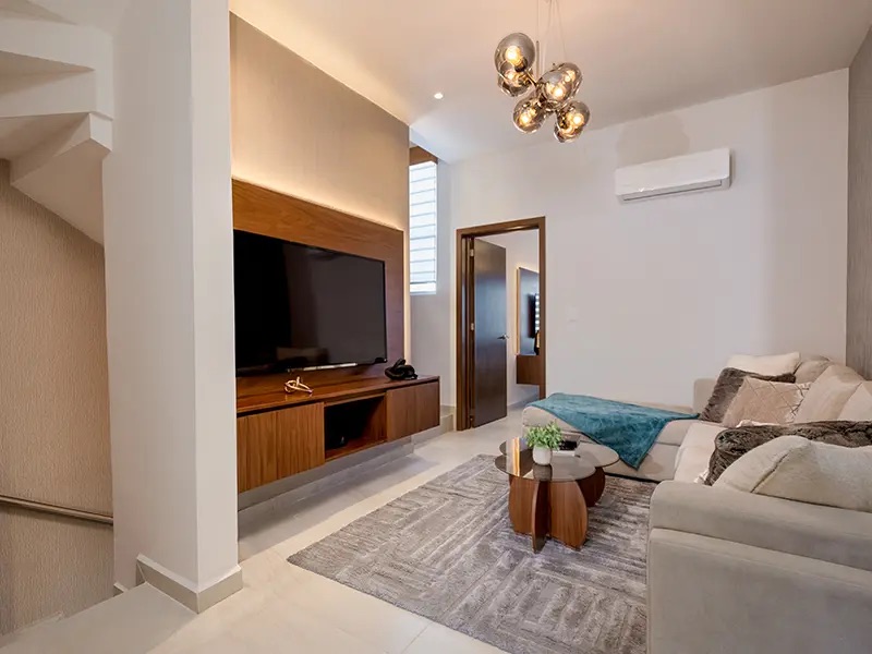 Sala con TV en el modelo Aura Elite 3N