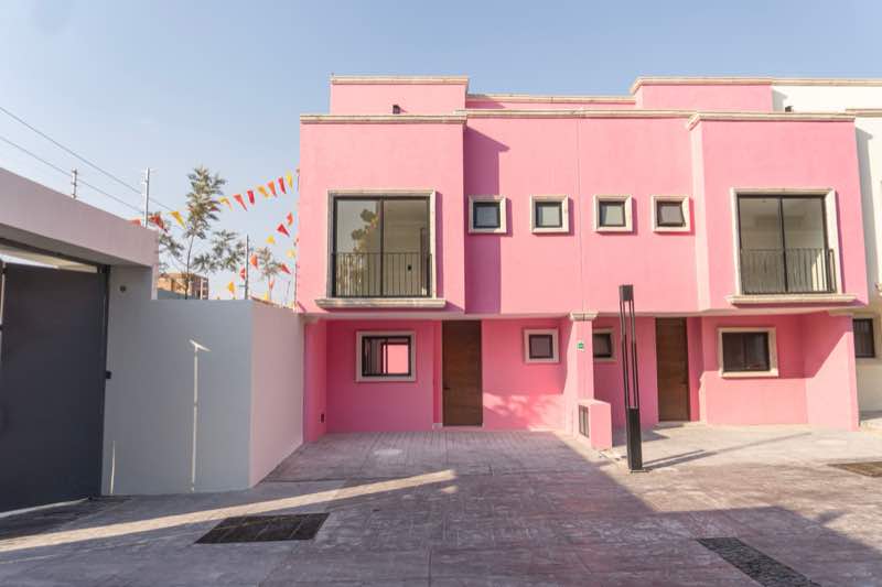 Fachada del modelo Bustamente