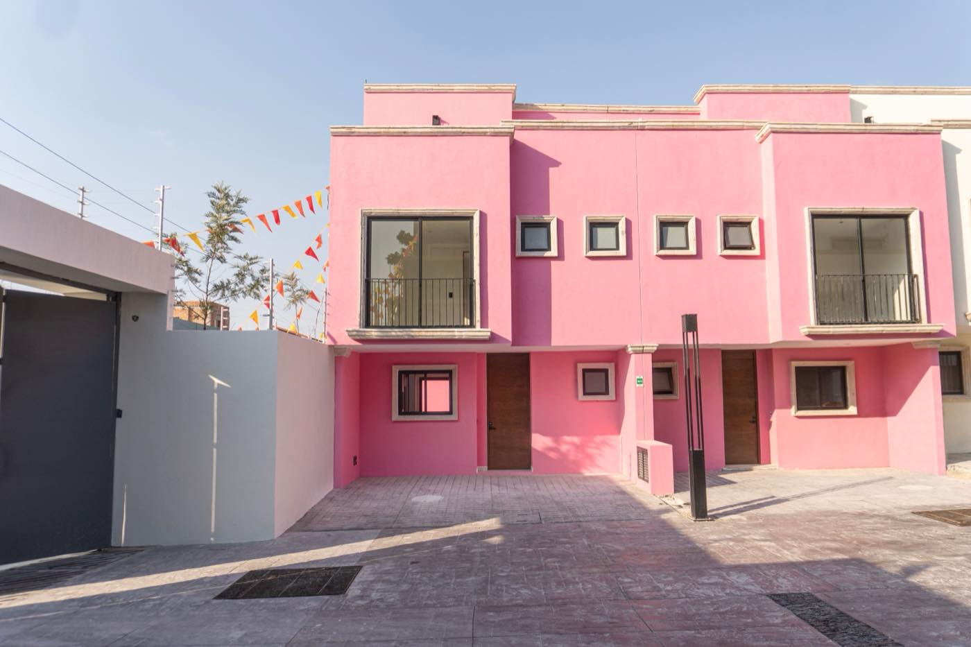 Fachada del modelo Bustamente