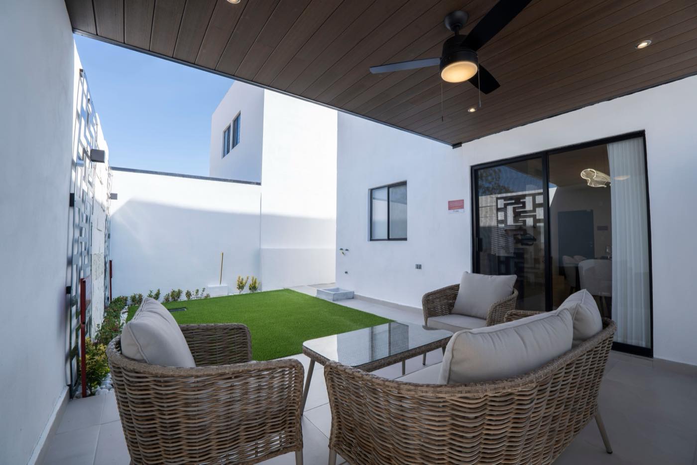 Fachada del modelo Ciprés