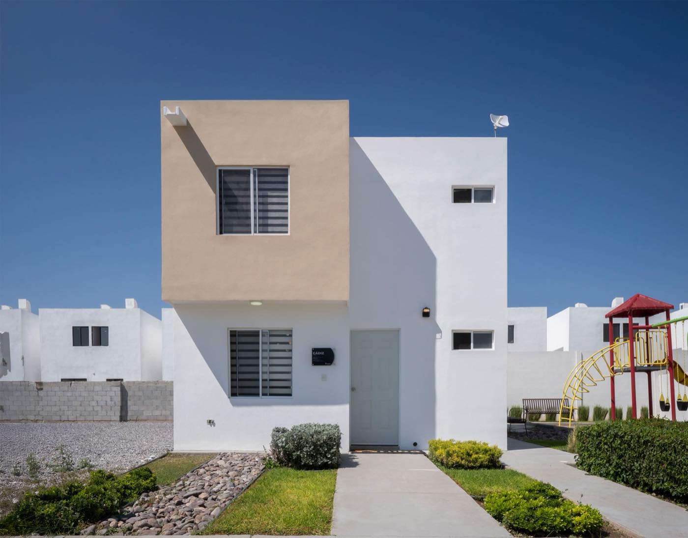 Fachada del modelo Cádiz Circuito Monteviña