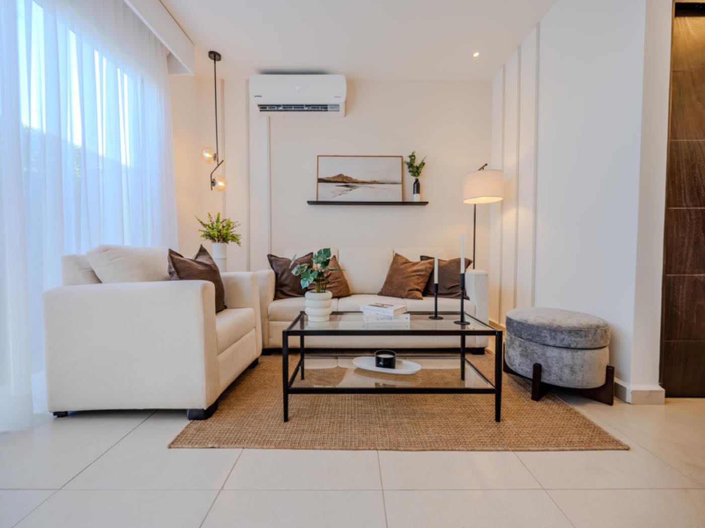 Interior del modelo Aura premium