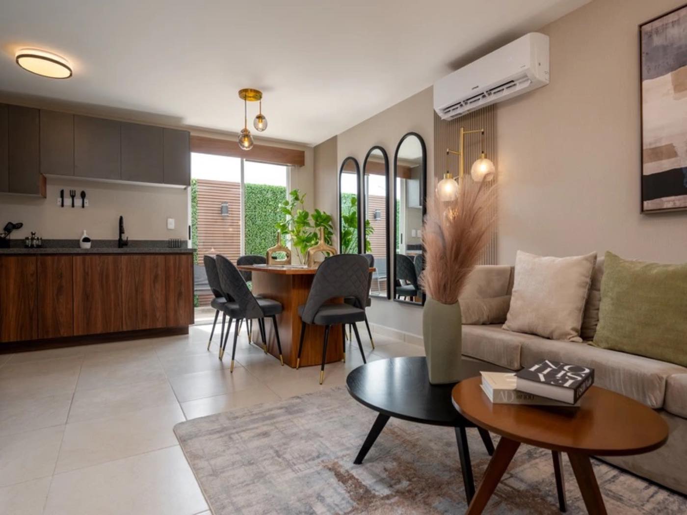 Sala con comedor del modelo Águila Premier