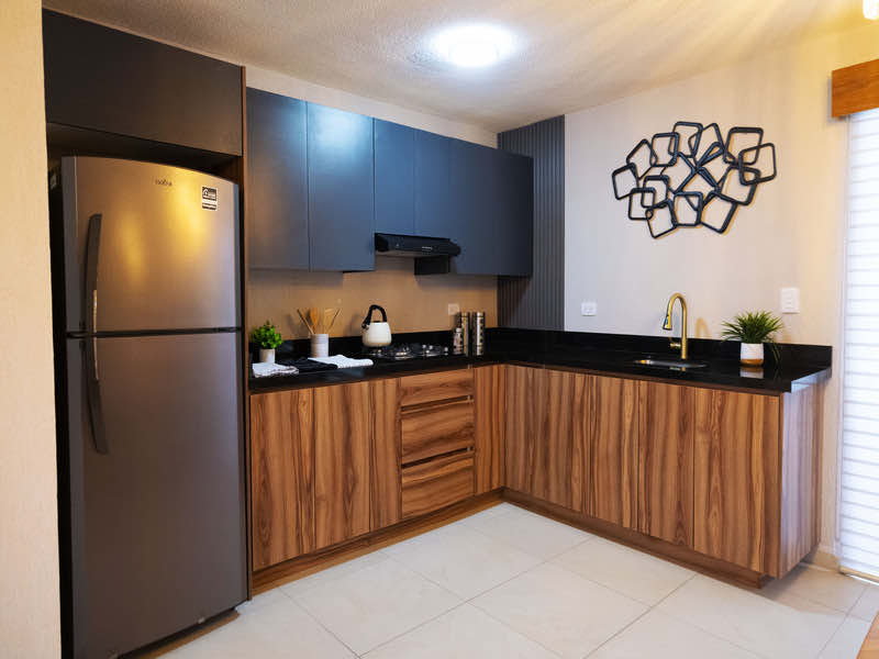 Cocina en modelo Águila Premier de fraccionamiento Valle de Santa Elena Sector San José