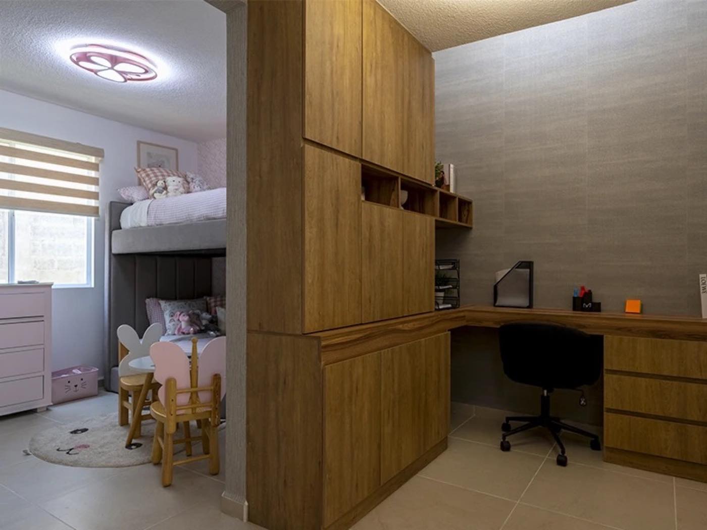 Estancia con cuarto del modelo aguila premier